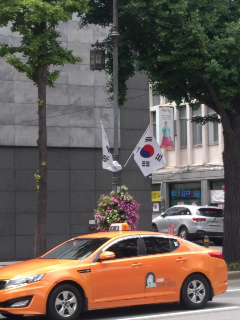 Taxis in Korea: Kakao T, k.ride, Uber and Getting a Ride